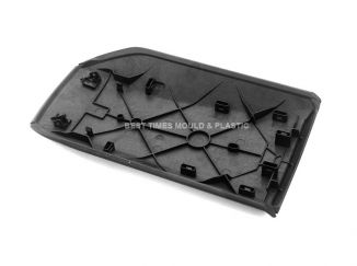 Plastic injection molding part